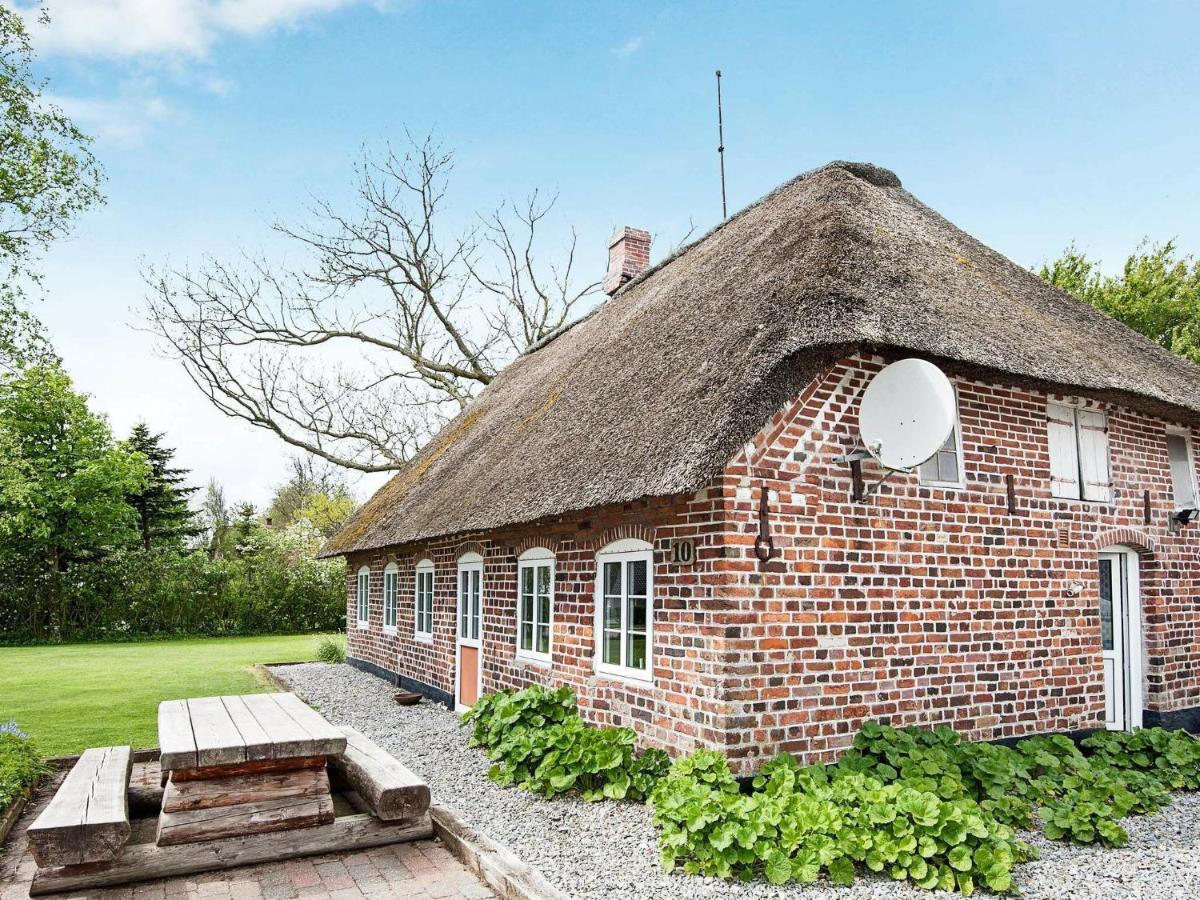 4 Person Holiday Home In Bredebro Ballum Ruang foto